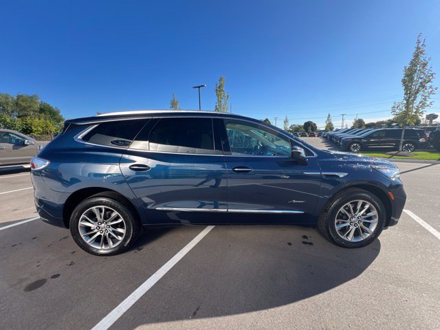 Used 2024 Buick Enclave Avenir w/ Avenir Technology Package AWD/4WD image 4