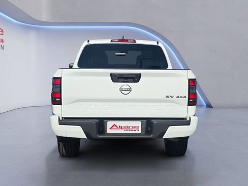 Used 2022 Nissan Frontier SV image 4