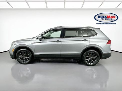 Used 2022 Volkswagen Tiguan SE image 9