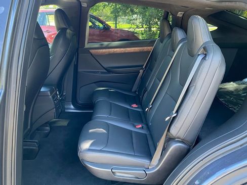 Used 2020 Tesla Model X Long Range AWD/4WD image 19