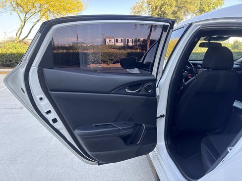 Used 2020 Honda Civic Sport image 9