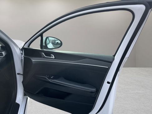 Used 2022 Kia K5 LXS image 30