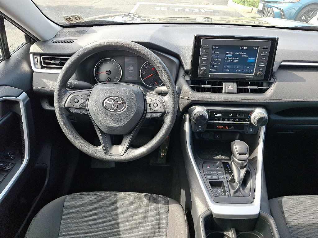 Used 2022 Toyota RAV4 LE AWD/4WD image 12
