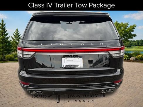Used 2024 Lincoln Aviator Reserve w/ Jet Package AWD/4WD image 6