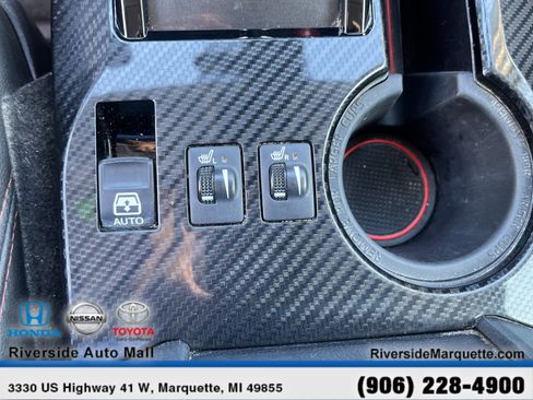Used 2020 Toyota 4Runner Venture w/ Moonroof Package image 30