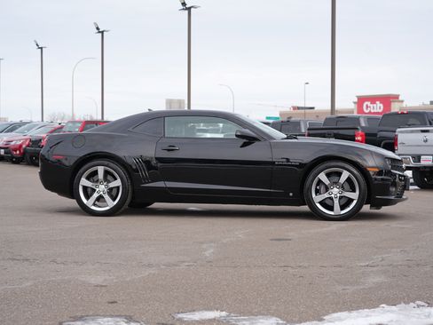 Used 2010 Chevrolet Camaro SS w/ RS Package image 2