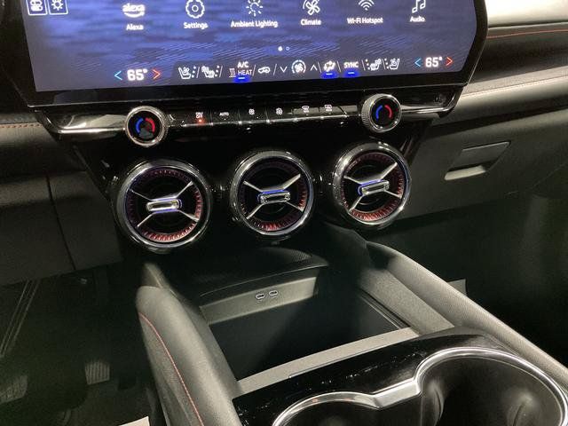 Used 2025 Chevrolet Blazer EV RS AWD/4WD image 17