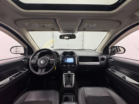 Used 2014 Jeep Compass Latitude w/ Sun/Sound Group AWD/4WD image 3