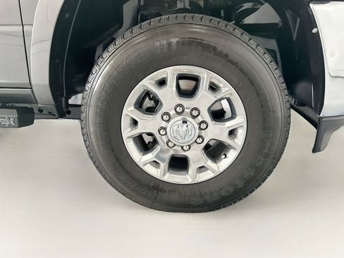 Used 2022 RAM 2500 Laramie AWD/4WD image 30