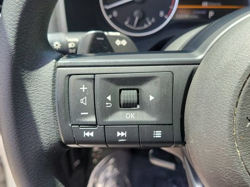 Used 2023 Nissan Rogue S FWD image 23