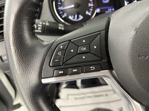 Used 2021 Nissan Rogue Sport SV FWD image 19