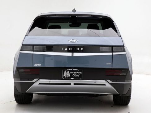 Used 2024 Hyundai Ioniq 5 SEL image 8