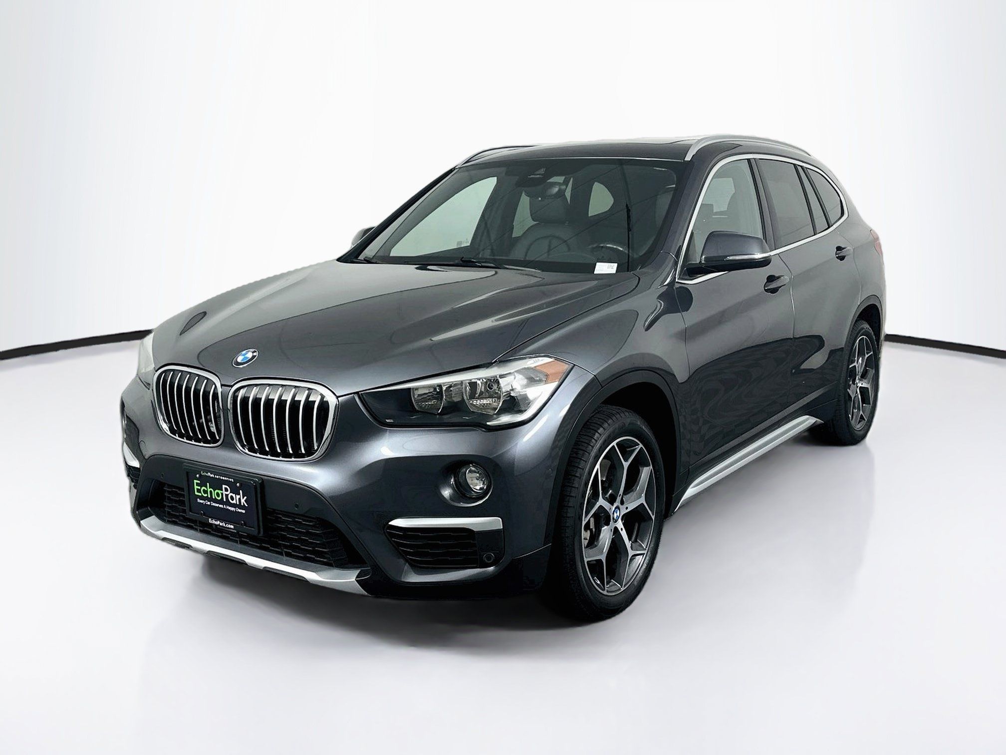Used 2019 BMW X1 xDrive28i w/ Convenience Package AWD/4WD image 3