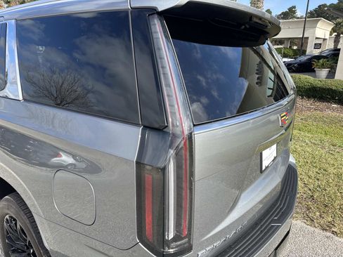 New 2026 Cadillac Escalade Luxury image 11