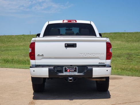 Used 2016 Toyota Tundra Limited w/ Limited Premium Package AWD/4WD image 8