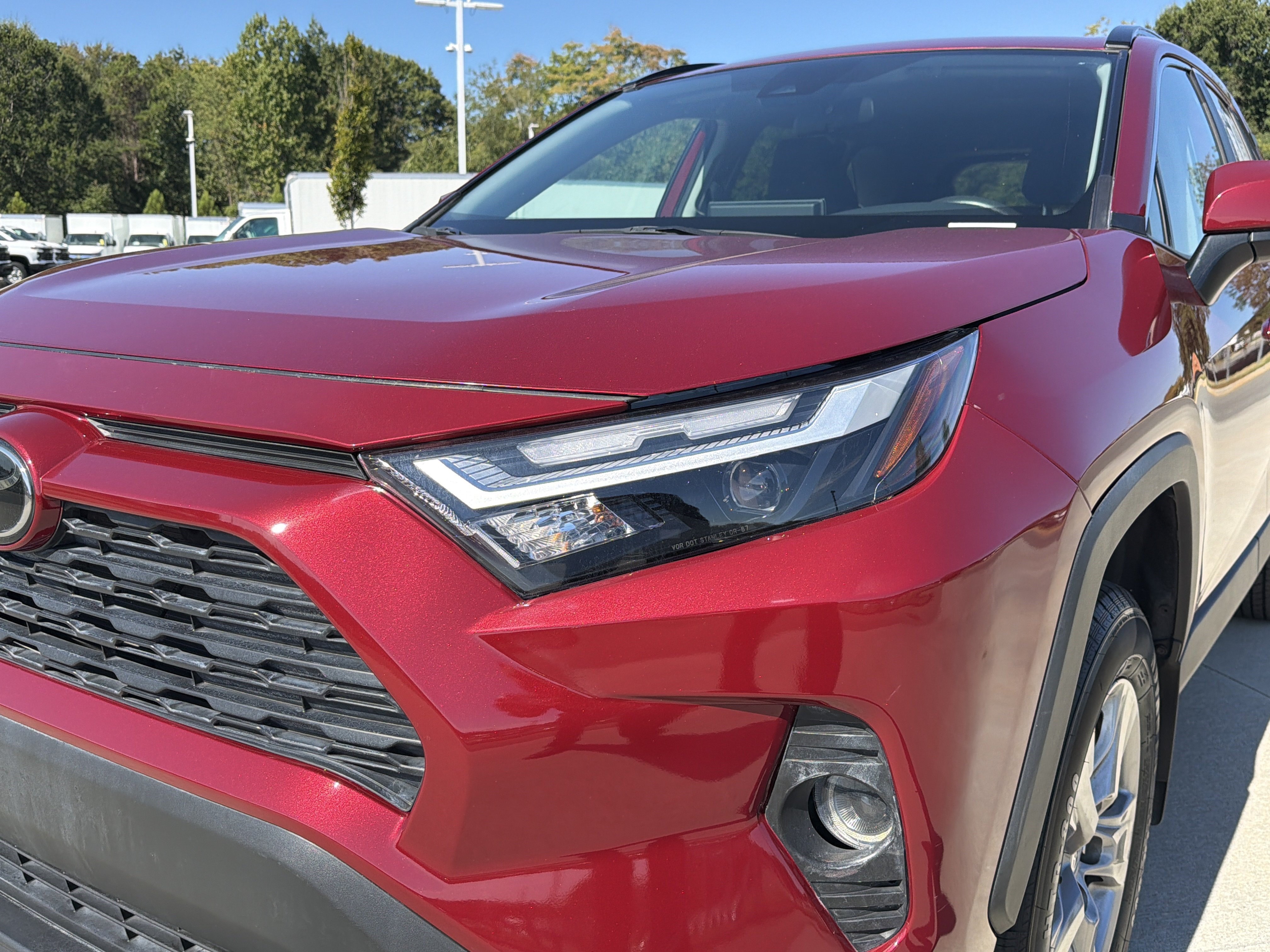 Used 2025 Toyota RAV4 XLE FWD image 5
