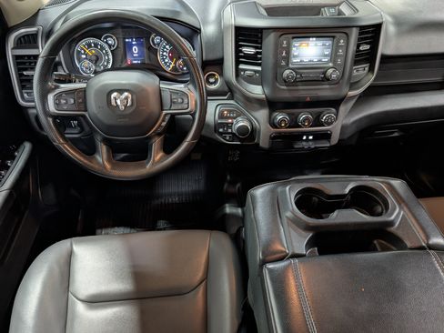 Used 2020 RAM 1500 Tradesman AWD/4WD image 11