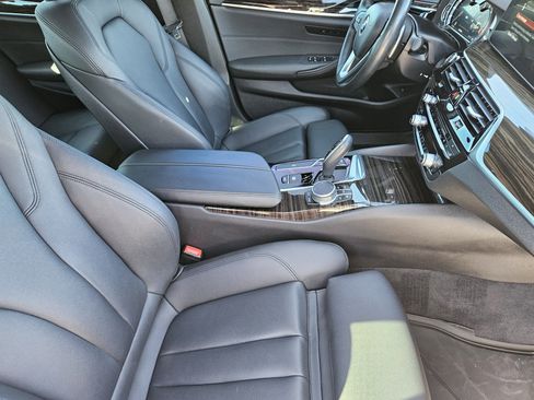 Used 2018 BMW 530i image 16