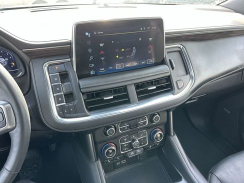 Used 2023 Chevrolet Tahoe Z71 w/ Luxury Package image 18