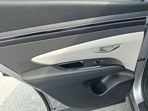 Certified 2023 Hyundai Tucson Limited AWD/4WD image 13