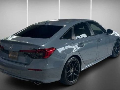 Used 2023 Honda Civic Sport image 9