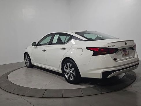 Used 2019 Nissan Altima 2.5 S image 3