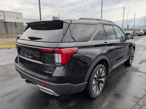 Used 2025 Ford Explorer Platinum w/ LUX Leather Package image 8