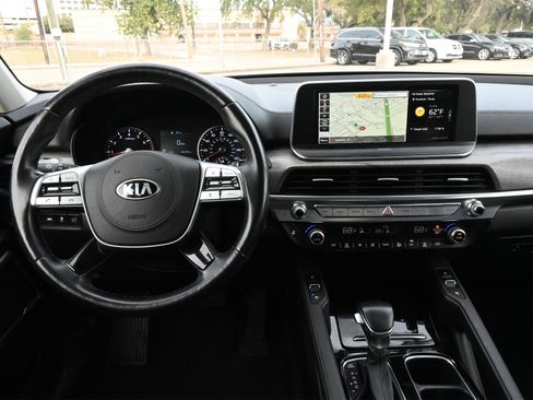 Used 2021 Kia Telluride EX w/ EX Premium Package image 9