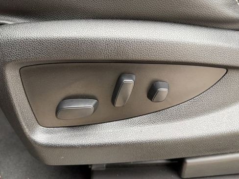 Used 2019 Chevrolet Suburban LT w/ Off-Road Package image 26