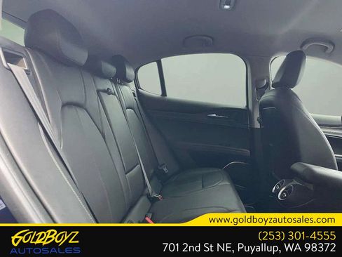 Used 2018 Alfa Romeo Stelvio AWD image 29