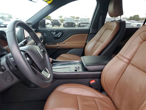 Certified 2023 Lincoln Aviator Reserve w/ Equipment Group 201A image 20