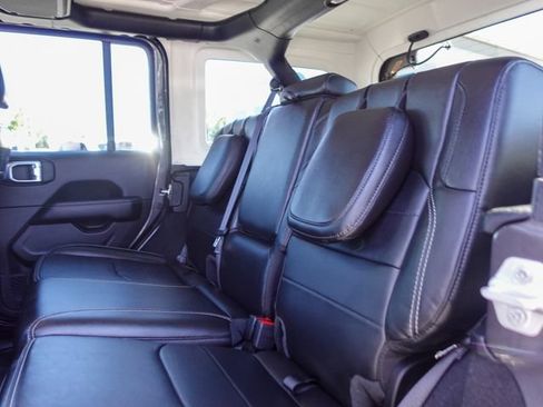 Used 2022 Jeep Wrangler Unlimited Sahara AWD/4WD image 25