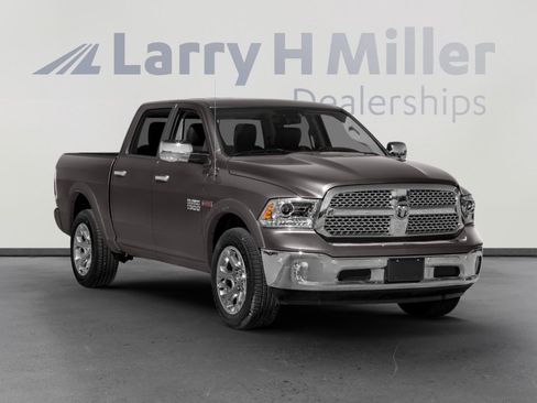 Used 2019 RAM 1500 Laramie w/ Convenience Group image 7