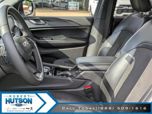 Used 2023 Jeep Grand Cherokee L Laredo image 20