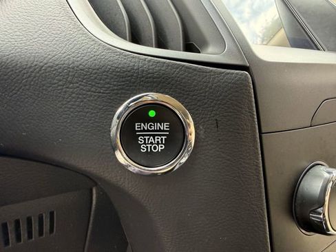 Used 2020 Ford Edge SE AWD/4WD image 21