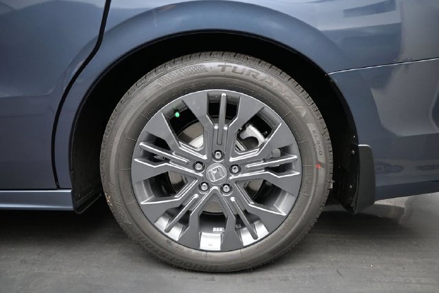 New 2027 Honda Odyssey Touring image 16