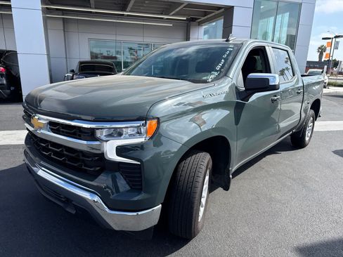 Used 2025 Chevrolet Silverado 1500 LT RWD image 1