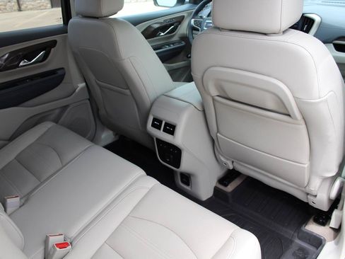 Used 2024 GMC Terrain Denali w/ Denali Premium Package AWD/4WD image 60