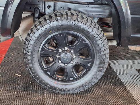 Used 2018 RAM 2500 Laramie w/ Sport Appearance Group AWD/4WD image 8