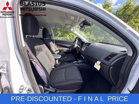 Used 2025 Mitsubishi Outlander Sport ES AWD/4WD image 48