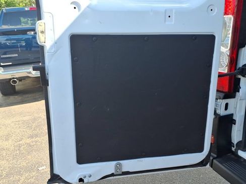 Used 2025 RAM ProMaster 2500 w/ U-Haul Equipment Group FWD image 8