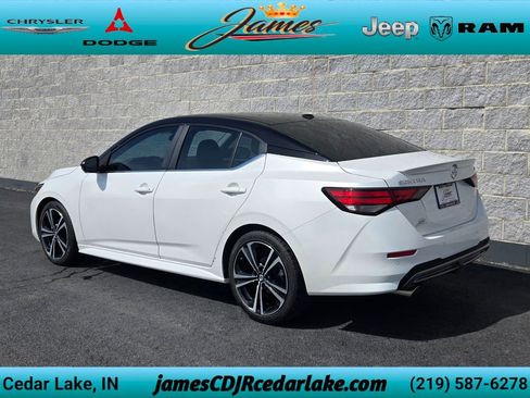 Used 2023 Nissan Sentra SR w/ SR Premium Package FWD image 3