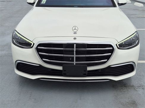 Used 2022 Mercedes-Benz S 500 S 500 4D Sedan image 9