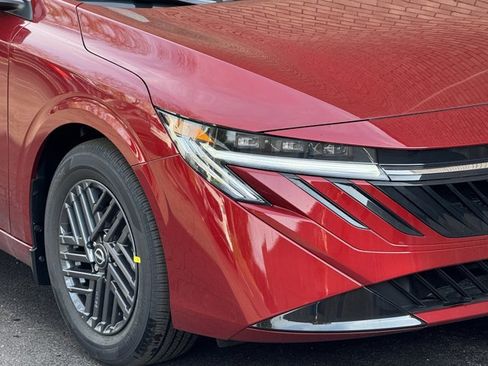 New 2026 Nissan Sentra SV w/ SV Convenience Package image 4