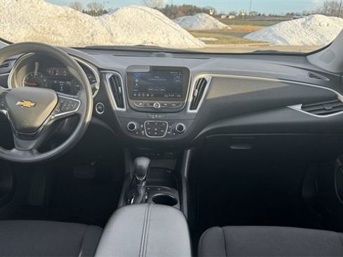 Used 2024 Chevrolet Malibu LT image 15