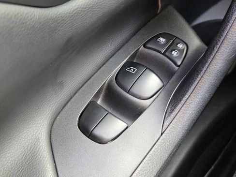 Used 2017 Nissan Altima 2.5 SR w/ Midnight Edition Package image 22