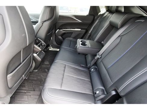 Certified 2024 Cadillac Lyriq Sport RWD image 7