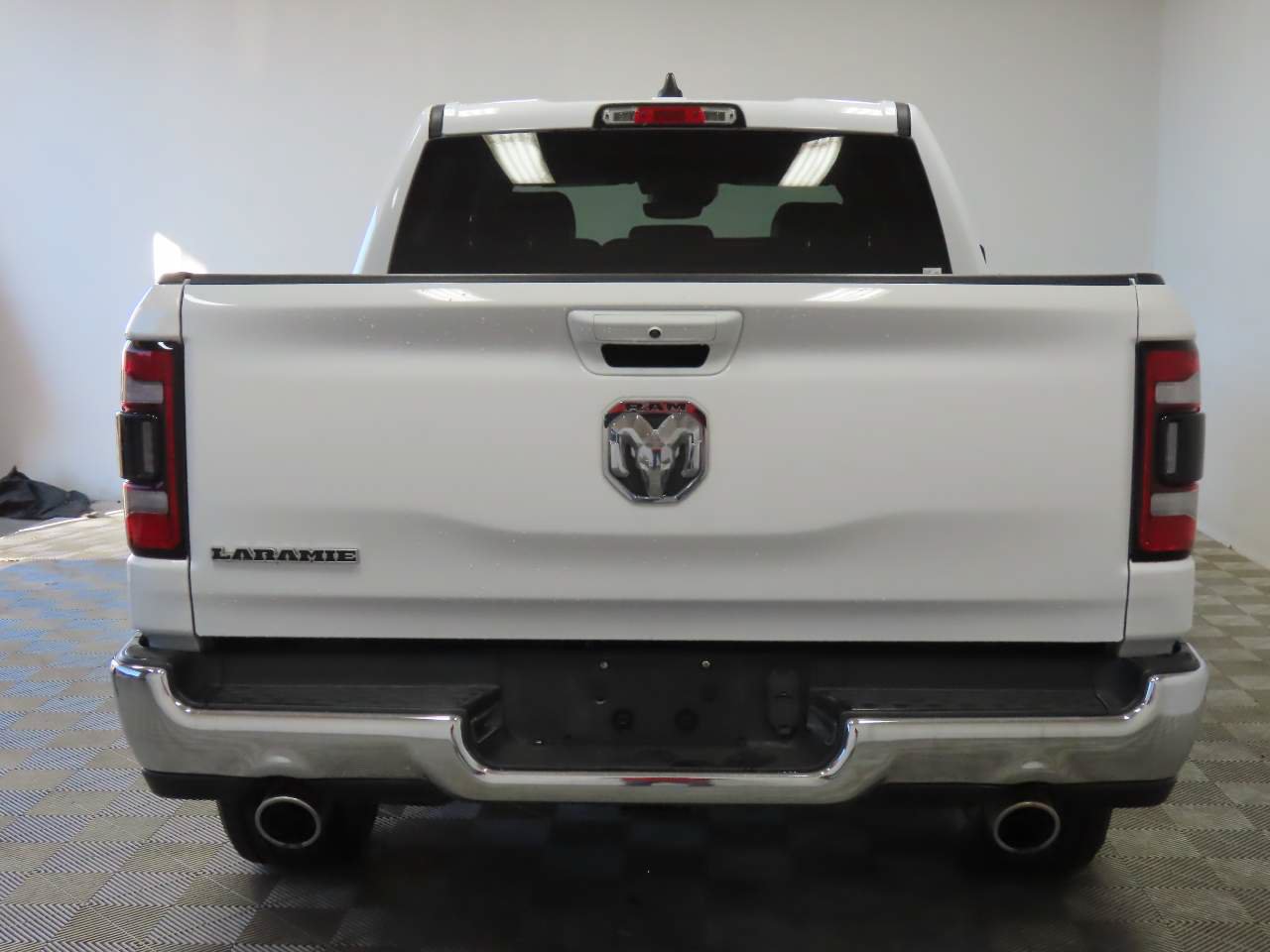 Used 2024 RAM 1500 Laramie RWD image 4