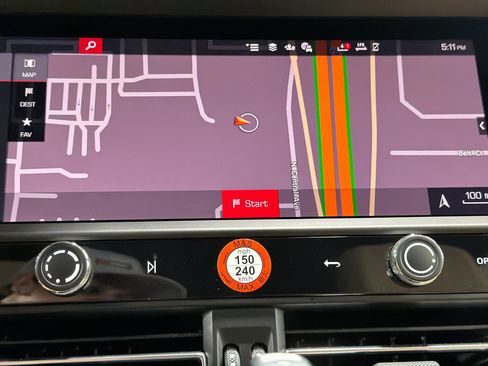 Certified 2026 Porsche Macan AWD/4WD image 30