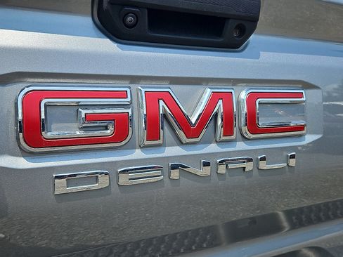 Used 2024 GMC Canyon Denali AWD/4WD image 32